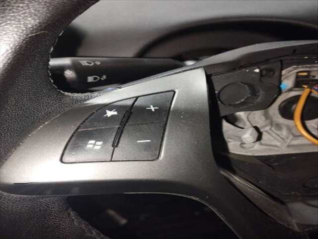 Foto 2ª: Volante Lancia Y 1.2 CAT 69CV 51KW [169A4000] (2012)