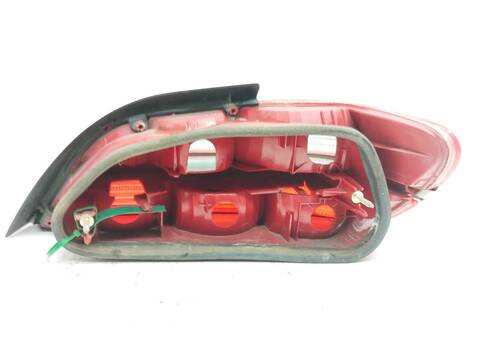 Foto 3ª: Piloto Trasero Izquierdo Peugeot 406 SRDT BERLINA 90CV 66KW [RHY] (2000)