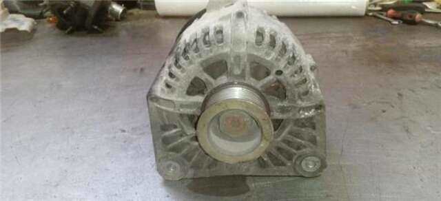 Foto 3ª: Alternador Renault Megane 1.9 CONFORT AUTHENTIQUE [1.9 LTR. - 88 KW DCI DIESEL] II CLASSIC BERLINA (2003-_) [F9QB800]