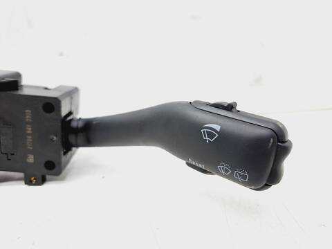 Foto 4ª: Mando Multifuncion Volkswagen Golf 25 ANIVERSARIO BERLINA 110CV 81KW [ASV] (2000)