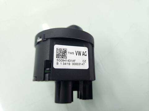 Foto 3ª: Mando Luces Seat Arona FR 116CV 85KW [DKR] (2019)
