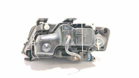 Foto 2ª: Faro Derecho Audi A6 2.5 TDI 155CV (2001)