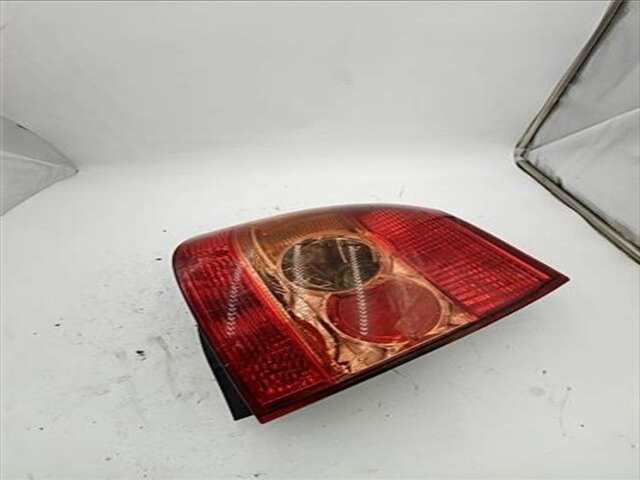 Piloto Trasero Derecho Toyota Corolla 2.0 D-4D LUNA BERLINA [2.0 LTR. - 85 KW D-CAT]