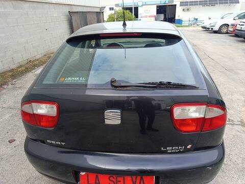 Portón Seat Leon ARY