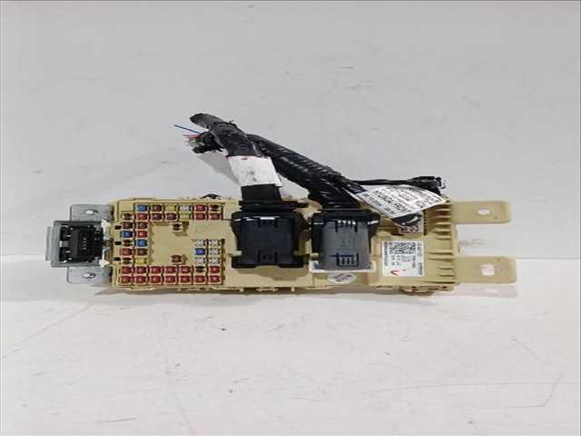 Foto 3ª: Caja Reles Fusibles Hyundai i20 1.0 T-GDI 101CV [G3LE] (2020)