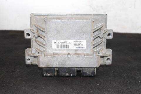 Centralita Motor ECU Renault Clio AUTHENTIQUE 68CV 50KW