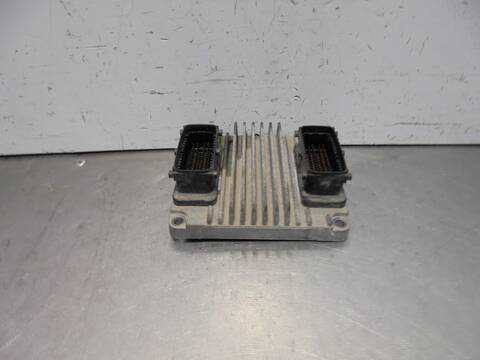Centralita Motor ECU Opel Astra CLUB BERLINA 75CV 55KW