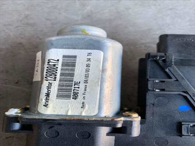 Foto 2ª: Elevalunas Eléctrico Delantero Izquierdo Renault Megane 1.9 DCI 120CV II 3/5 PUERTAS BM/CM DESDE 10/2002 [F9Q 800] (2003)