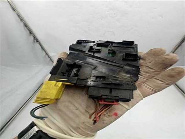 Centralita Motor ECU Seat Altea 1.9 ERENCE [1.9 LTR. - 77 KW TDI]
