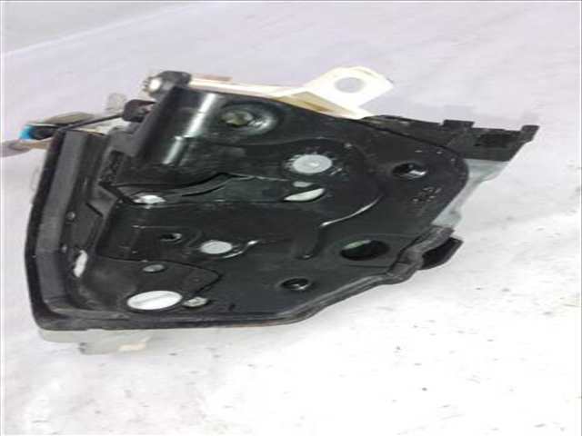 Cerradura Puerta Trasera Izquierda Audi A3 1.6 TDI 115CV 85KW