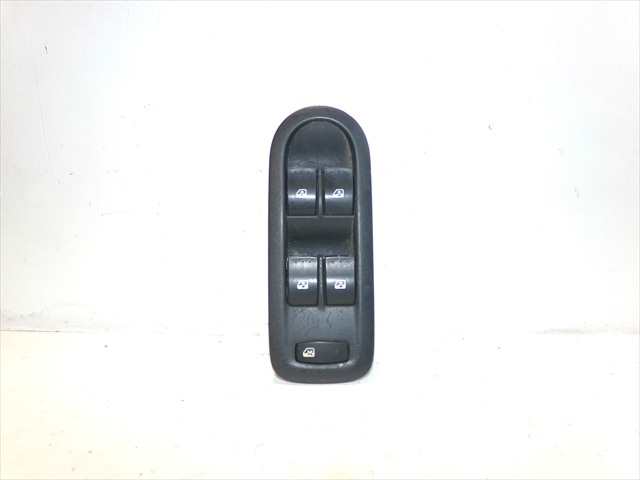 Botonera Elevalunas Renault Megane 1.5 DCI 2002-2008