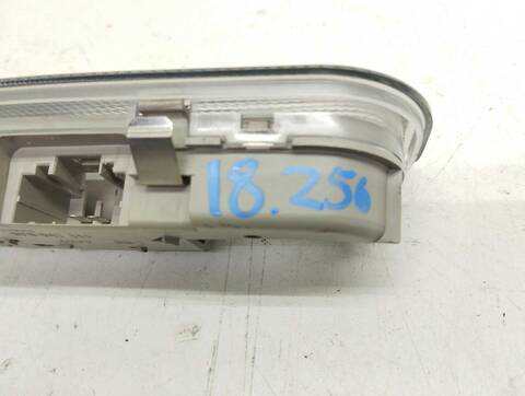 Foto 3ª: Luz Interior Audi A3 1.6 TDI AMBIENTE 105CV 77KW [CAY] (2011)