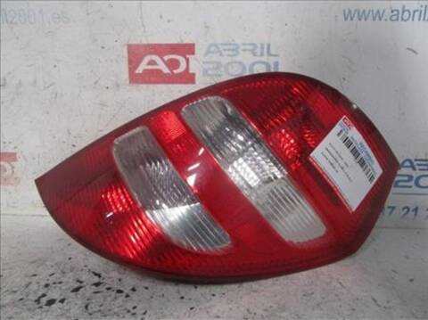 Foto 1ª: Piloto Trasero Derecho Mercedes Clase A 140 1.5 A 150 169.031) 95CV 70KW [M 266.920] (2005)