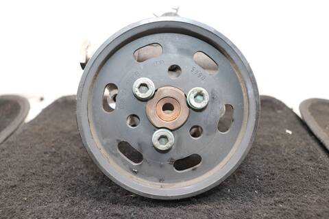 Bomba de Direccion Volkswagen Golf HIGHLINE BERLINA