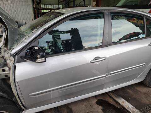 Puerta Delantera Izquierda Renault Laguna EXPRESSION III 140CV 103KW