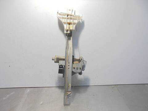 Foto 4ª: Elevalunas Manual Trasero Derecho Ford Mondeo AMBIENTE BERLINA 115CV 85KW [HJBB] (2003)