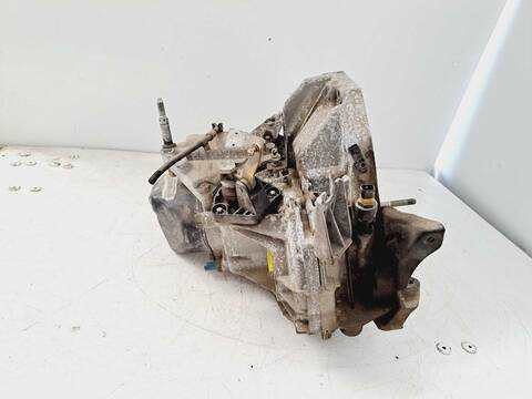 Foto 3ª: Caja Cambios Renault Clio AUTHENTIQUE 68CV 50KW [K9K V7] (2006)