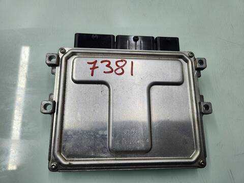 Foto 3ª: Centralita Motor ECU Renault Clio ZEN 89CV 66KW [H4B400] (2015)