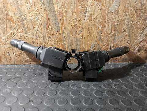 Foto 2ª: Mando Multifuncion Toyota Yaris ACTIVE 1 CAT 69CV (2014)
