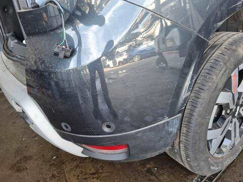 Foto 3ª: Paragolpes Trasero Dacia Duster 1.3 TCE 150 HMM3) 150CV 110KW [H5H 490] (2022)