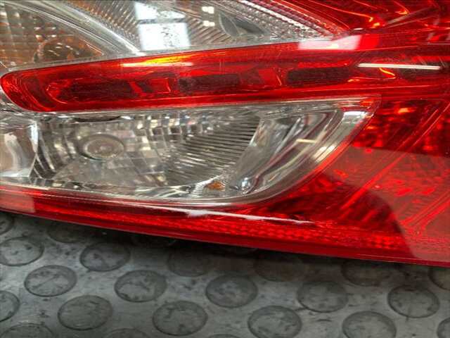 Foto 3ª: Piloto Trasero Izquierdo Peugeot 208 1.400 HDI68CV/50KW 0CV [8HR] (2015)