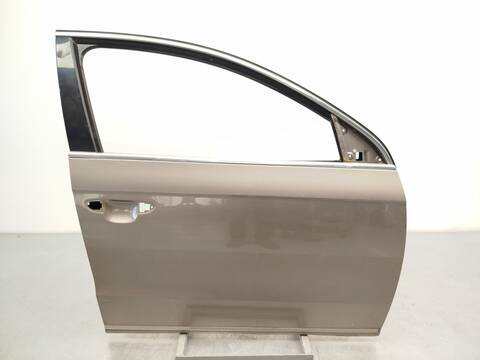 Foto 2ª: Puerta Delantera Derecha Volkswagen Passat 1.8 TSI 160CV 118KW [CDAA] (2011)
