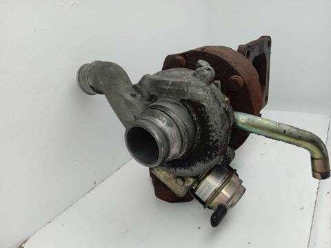 Foto 2ª: Turbocompresor Ford Focus TREND BERLINA 116CV 85KW [F9DA] (2001)