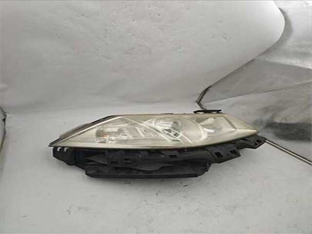 Foto 3ª: Faro Derecho Renault Megane 1.6 EMOTION [1.6 LTR. - 83 KW CAT] II BERLINA 5P (10.2002-_) [K4M 812]