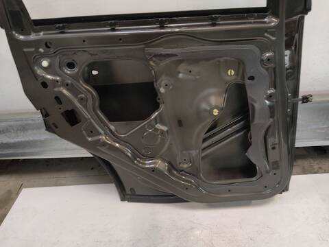 Foto 3ª: Puerta Trasera Derecha Mini Countryman 143 CV 105KW [N47C20A N47C20U1 N47] (2013)
