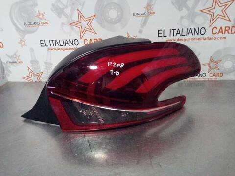 Foto 1ª: Piloto Trasero Derecho Peugeot 208 156CV 115KW
