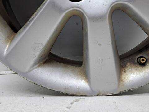Foto 3ª: LLanta Chapa Toyota Avensis 2.0 D4-D EXECUTIVE BERLINA 5-PTAS.) 116CV 85KW [1CD FTV] (2004)