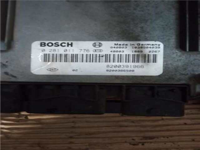 Foto 2ª: Centralita Motor ECU Renault Megane 1.9 DCI II RANCHERA FAMILIAR (KM0/1_) [F9Q 800]