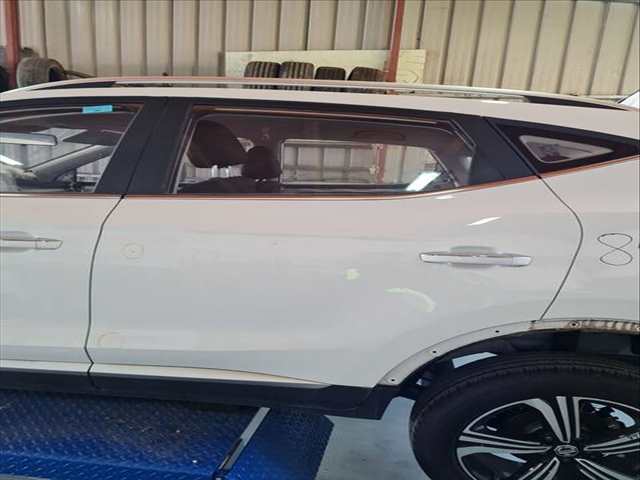 Puerta Trasera Izquierda Mg ZS 1.5 VTI 106CV 78KW