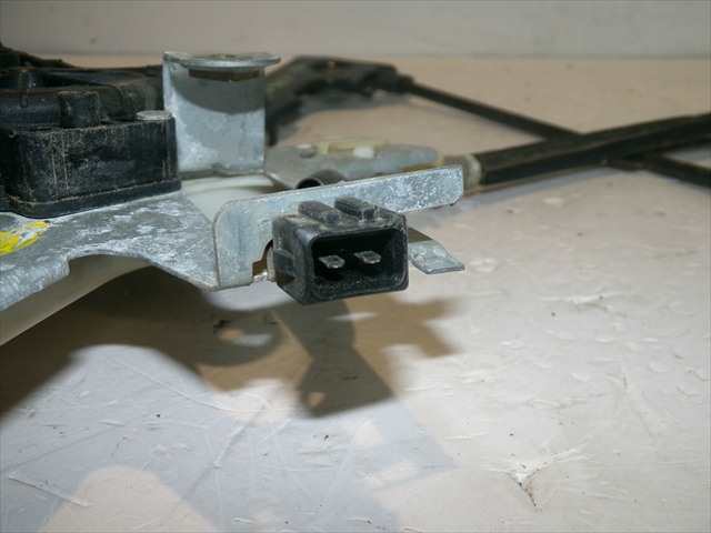 Foto 4ª: Elevalunas Eléctrico Delantero Derecho Seat Cordoba 1.4 G 1999-2002 [AUD] (2002)