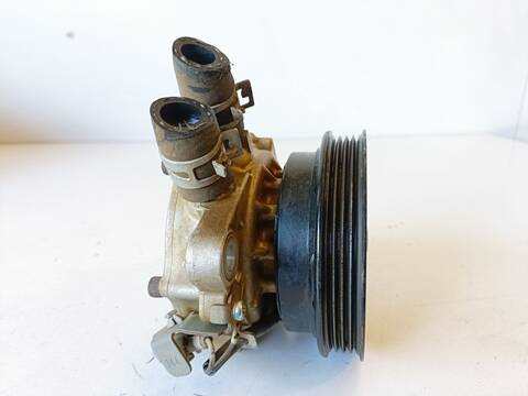 Bomba de Agua Toyota Hilux DOBLE CABINA DLX 4X4 150CV