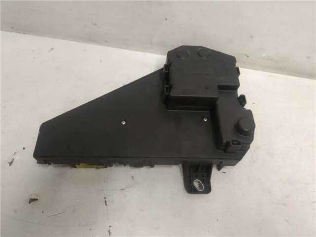 Foto 2ª: Caja Reles Fusibles Bmw Serie 5 518 3.0 530I [3.0 LTR. - 200 KW 24V]