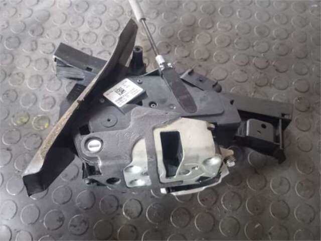 Foto 2ª: Cerradura Puerta Trasera Izquierda Ford Focus 1.0 EDITION [1.0 LTR. - 92 KW ECOBOOST CAT] [M1DA]
