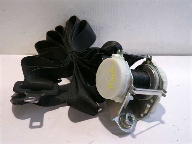 Cinturón Delantero Izquierdo Bmw Serie 1 120 2.0 D E82 COUPE 2007-2013
