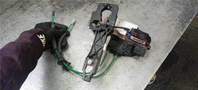Foto 2ª: Cerradura Puerta Delantera Izquierda Hyundai i30 1.4 [G4FA]