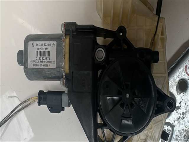 Foto 3ª: Elevalunas Eléctrico Delantero Izquierdo Citroen C4 1.6 HDI CACTUS [9H06] (2014)