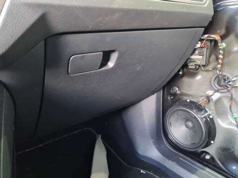 Guantera Volkswagen Touran LIFE 149CV 110KW