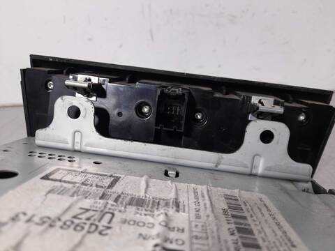 Foto 3ª: Sistema Audio Radio CD Chevrolet Cruze 2.0 DIESEL CAT 163CV 120KW [Z20D1] (2011)