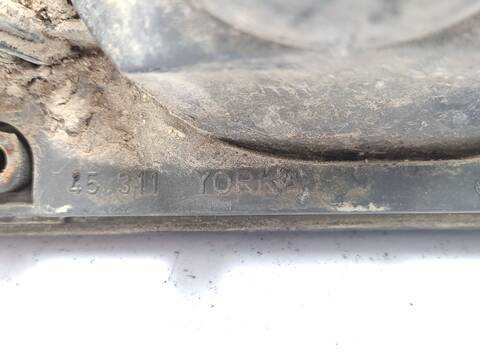 Foto 3ª: Piloto Trasero Derecho Nissan Terrano 2.7 TDI 4WD 125CV 92KW