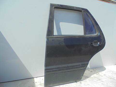 Foto 3ª: Puerta Trasera Izquierda Mercedes Clase ML 270 CDI 163.113) W163) [612.963] (2000)