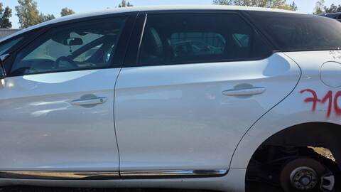 Puerta Trasera Izquierda DS 5 AH01 AUT.
