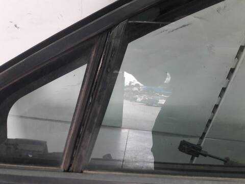 Foto 3ª: Puerta Delantera Izquierda Renault Captur BLUE DCI 115 HFAD) 116CV 85KW [K9K872] (2020)