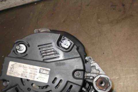 Foto 4ª: Alternador Nissan Primastar 2.5 DCI DIESEL CAT 135CV 99KW [G9U B7] (2006)