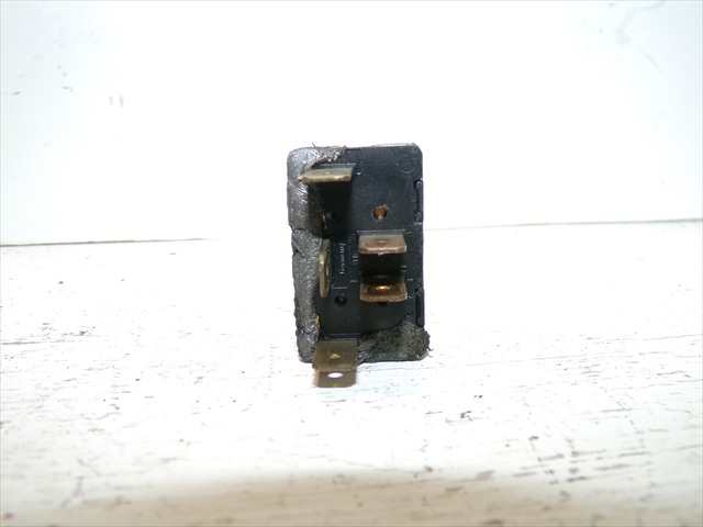 Foto 4ª: Botonera Elevalunas Audi A4 1.9 TDI 1994-2000 [AFN] (1997)