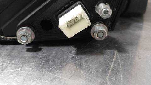 Foto 3ª: Retrovisor Derecho Ssangyong Tivoli CRYSTAL 4X2 116CV 85KW [673910] (2015)