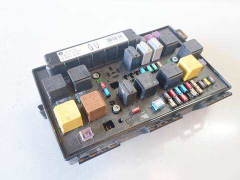 Caja Reles Fusibles Opel Astra 111 YEARS 110CV